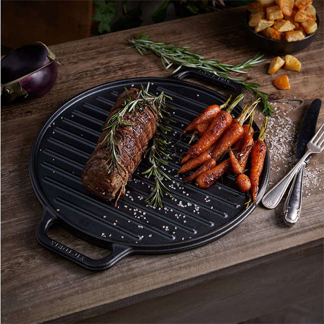 Seasoned Round Reversible Cast Iron Griddle, 32cm