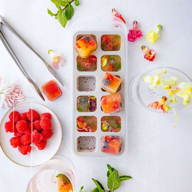 Silicone Ice Cube Tray With Lid