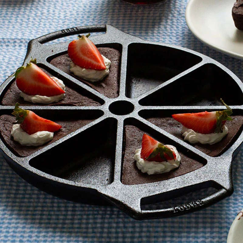 Seasoned Cast Iron Wedge Pan, 30cm