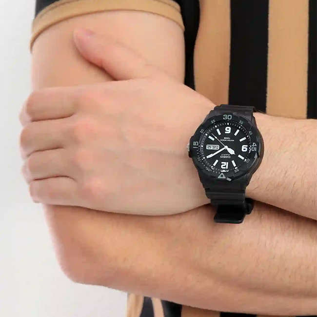 Standard Men's 100m Analogue Wrist Watch, MRW-200H-1B2VDF