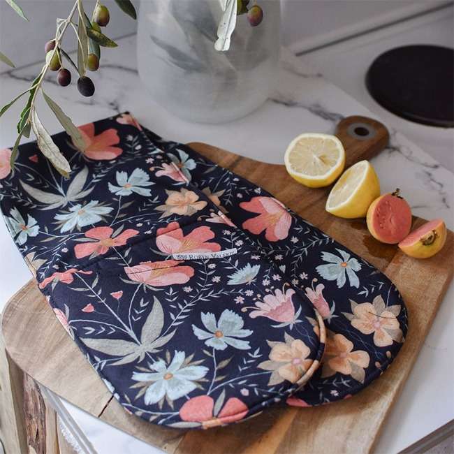 Robyn Valerie Cosmos Double Oven Glove