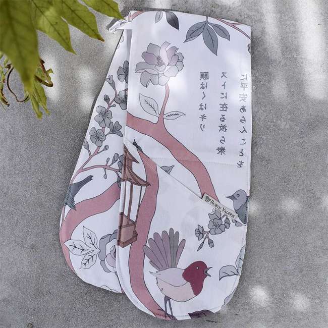 Robyn Valerie Japanese White Double Oven Glove