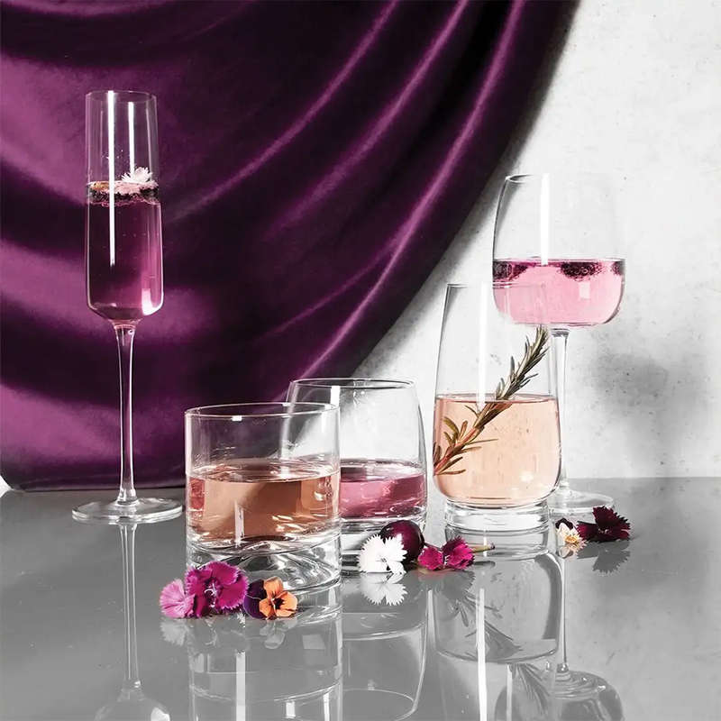 Set Of 4 Champagne Flutes, Ripple