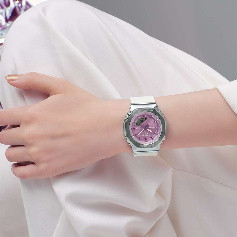 G-Shock Women's 200m AnaDigi Watch, GM-S2110