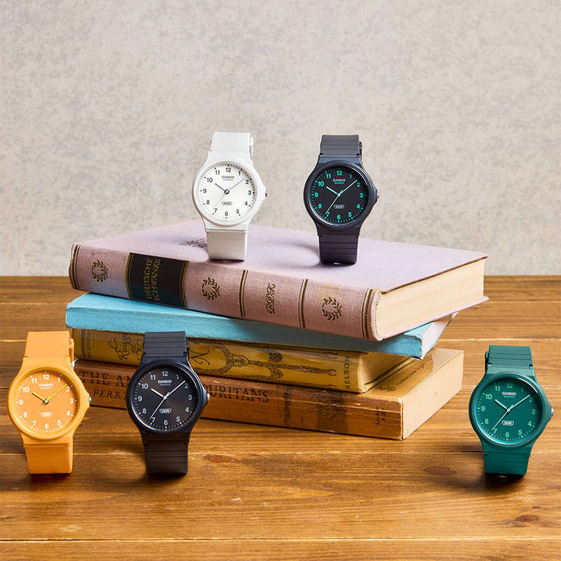 Standard Analogue Wrist Watch, MQ-24B
