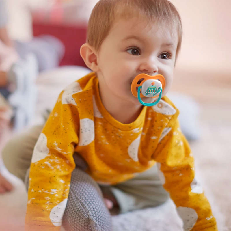 Set Of 2 Ultra Air Pacifiers, Penguin & Turtle (6-18m)