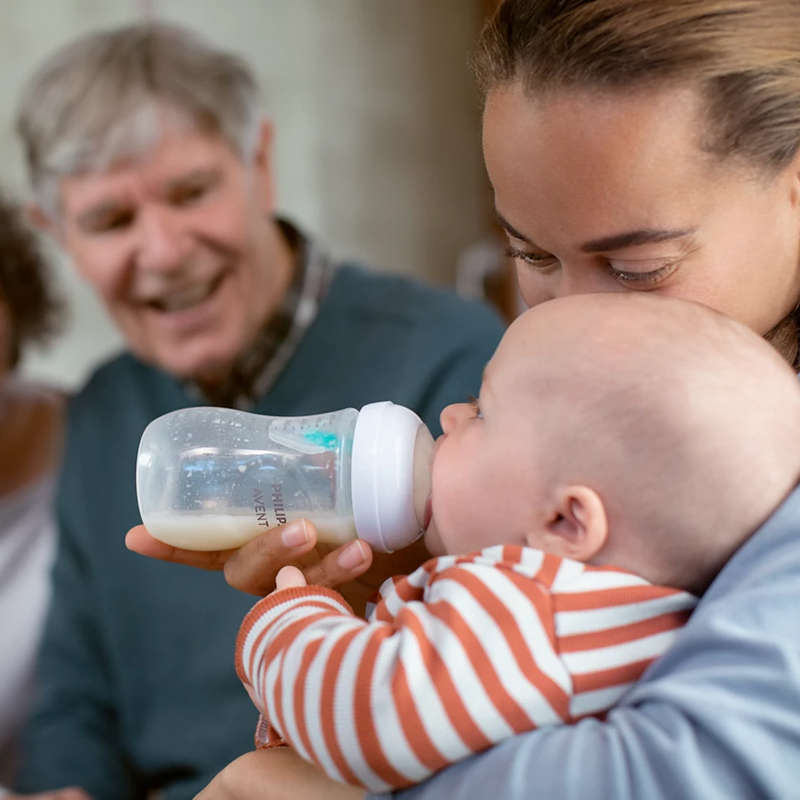 Natural Response 260ml Anti-Colic Bottle With AirFree Vent