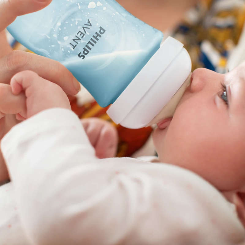 Natural Response 260ml Baby Bottle, Blue