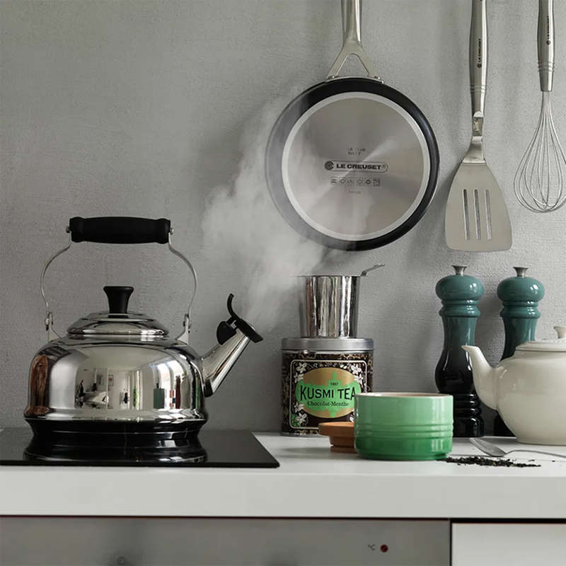 Whistling Stovetop Kettle, 1.6L