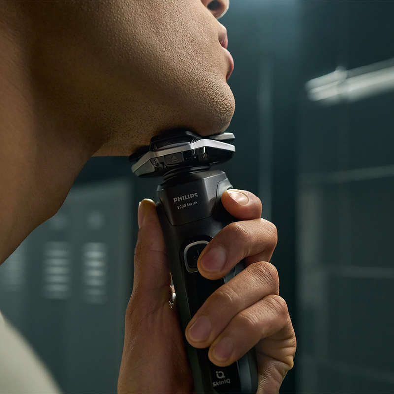 Series 5000 Wet & Dry Cordless Electric Shaver