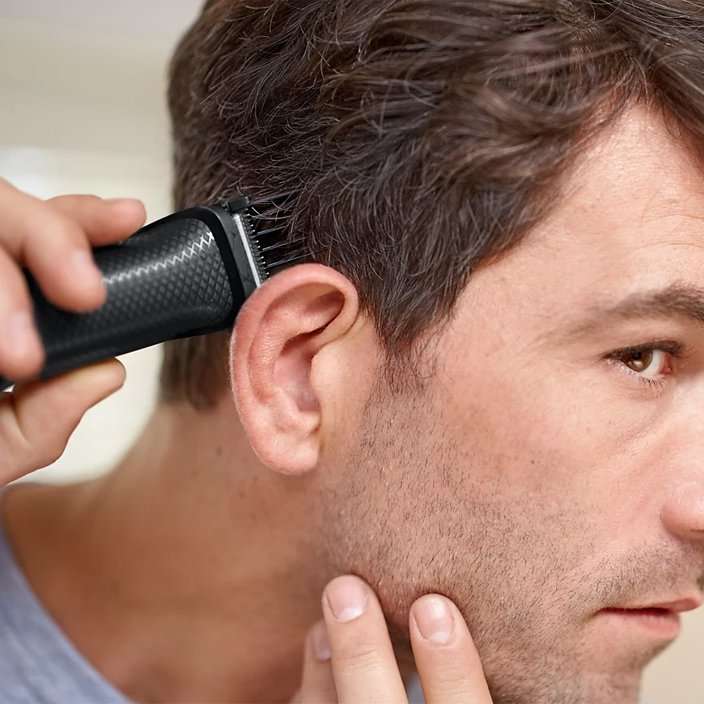 Series 3000 8-In-1 MultiGroom Face Trimmer