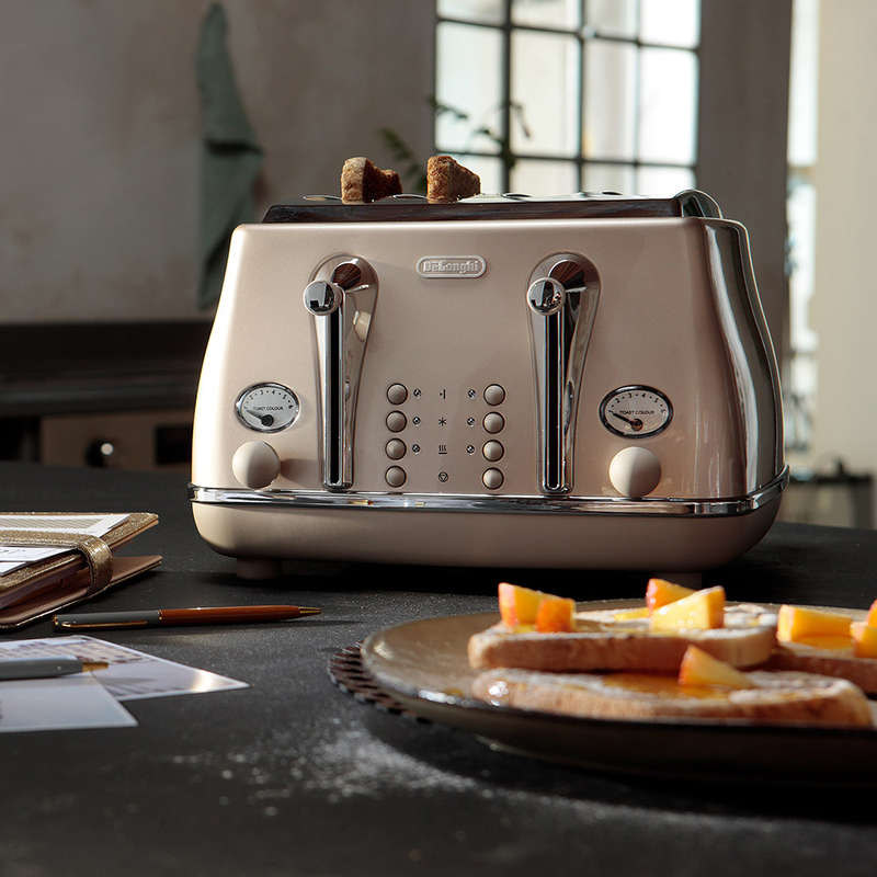 Icona Metallics 4 Slice Toaster