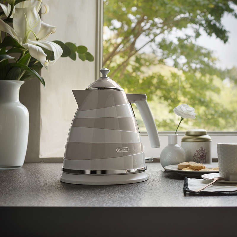 Avvolta Class Cordless Kettle, 1.7L