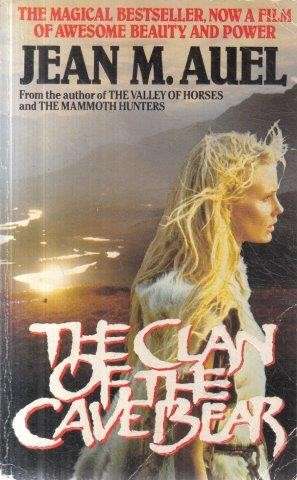 The Clan of the Cave Bears (Earth's Children Book 1) - Auel, Jean M. 0.60kg