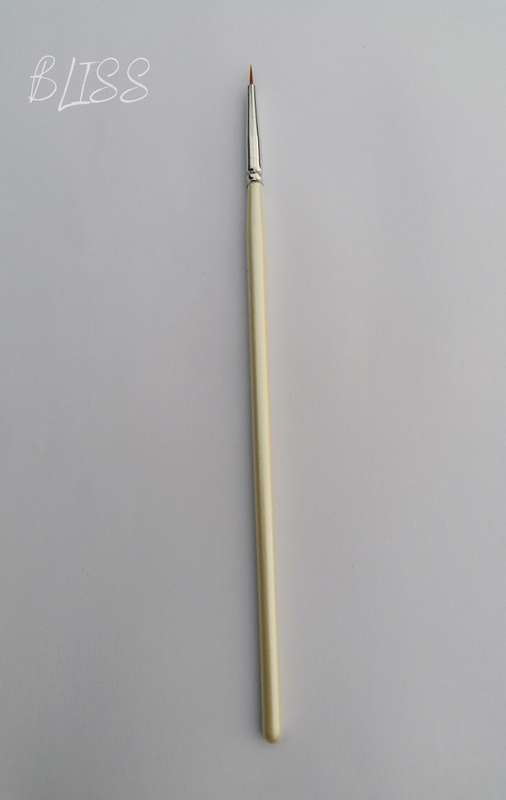 Single fine nail art brush