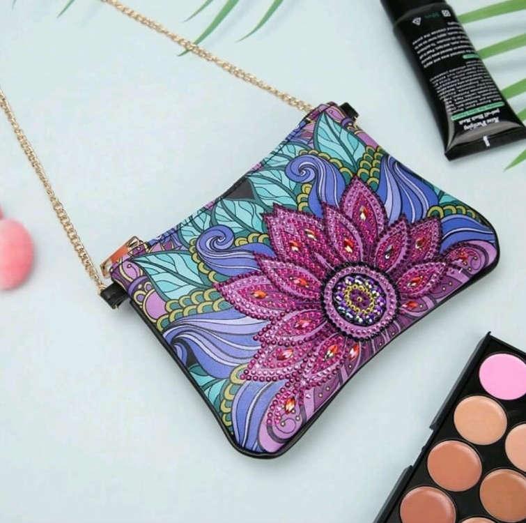 Diamond Dotting: Shoulder Bag