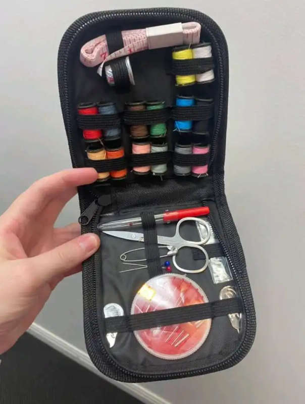 1 Set Small Sewing Kit