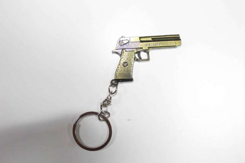 FAS103 GUN KEY CHAIN