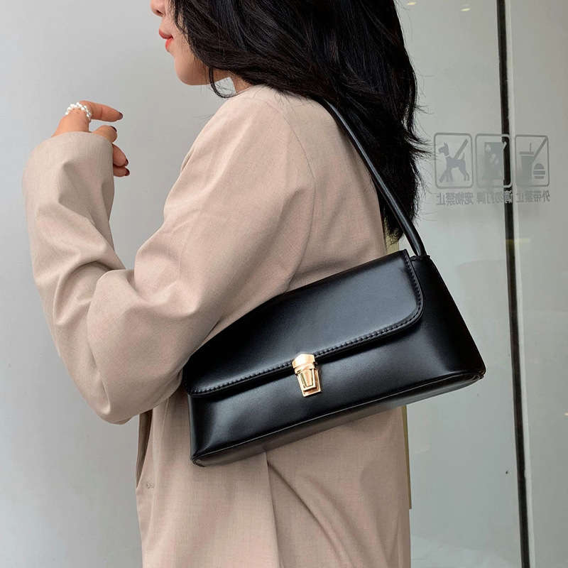 Retro baguette women's popular shoulder handbag