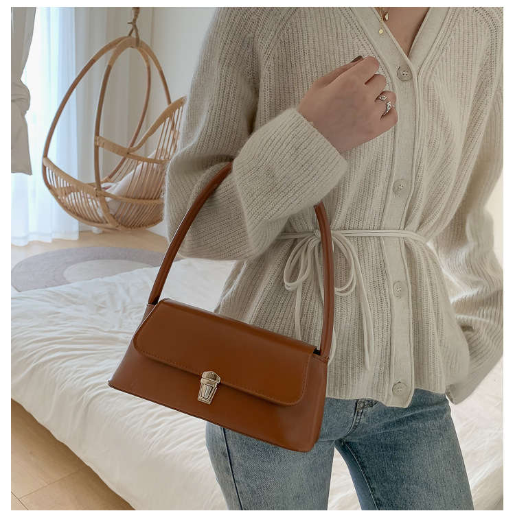 Retro baguette women's popular shoulder handbag