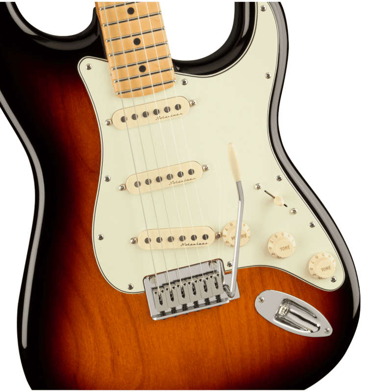 Fender Player Plus Stratocaster® - Maple Fretboard - 3 Tone Sunburst