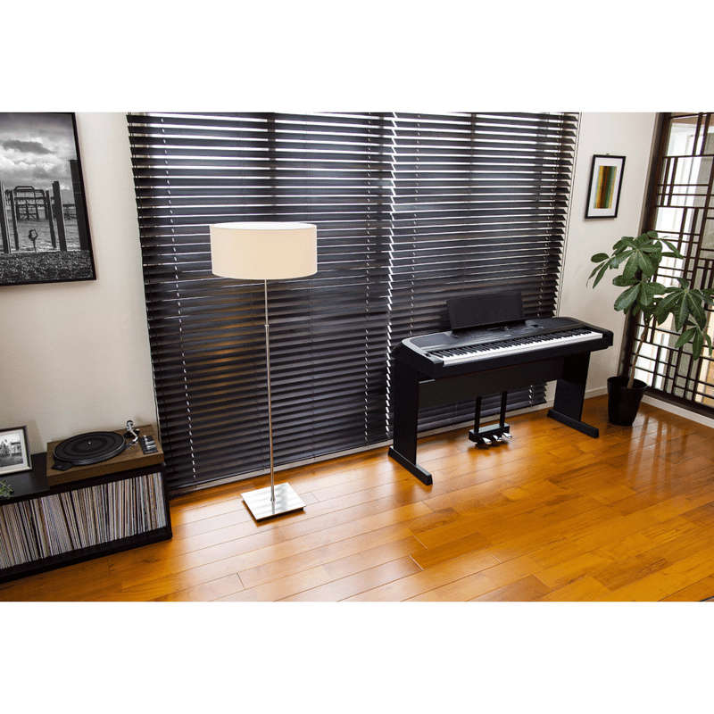 Yamaha DGX670B 88-key Arranger Piano - Black