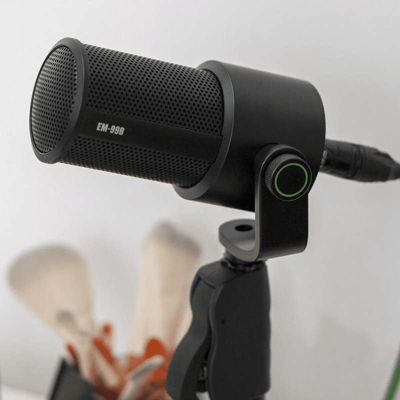 Mackie EM-99B Dynamic Broadcast Microphone