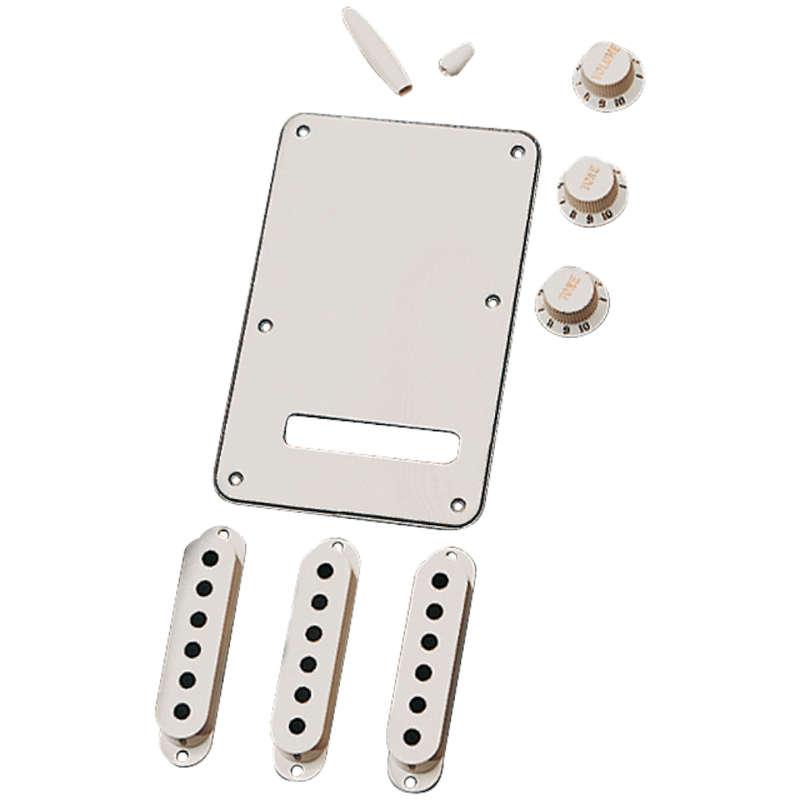 Fender Stratocaster® Accessory Kit - Parchment