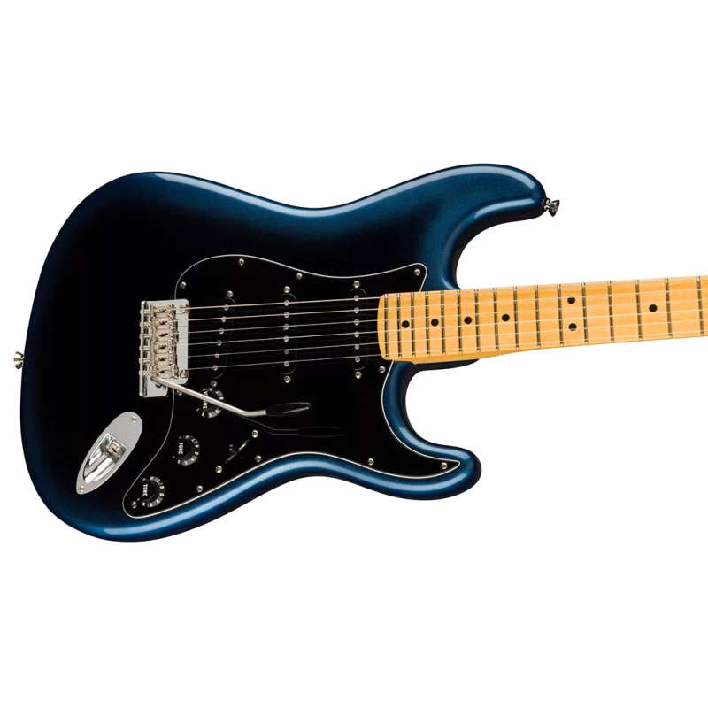 Fender American Professional II Stratocaster®, Maple Fingerboard, Dark Night