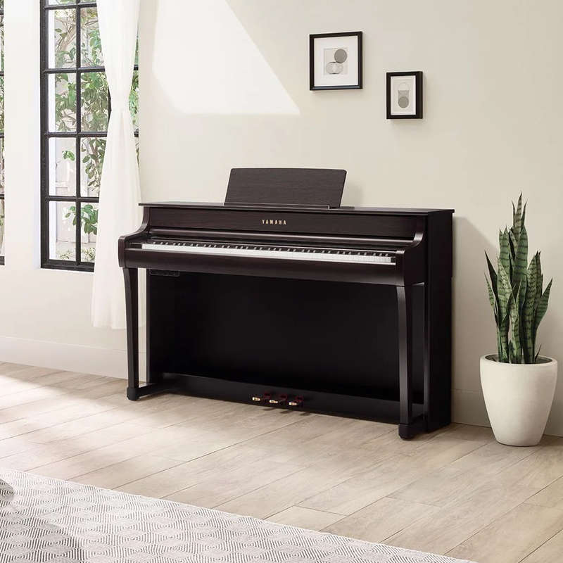 Yamaha Clavinova CLP-835 Console Digital Piano with Bench - Rosewood