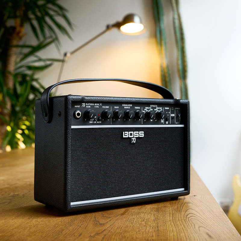 Boss Katana-Mini X 10-watt 1 x 5-inch Combo Amplifier