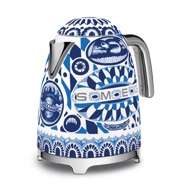 Smeg 1.7 L Kettle Dolce & Gabbana Blu Mediterraneo KLF03DGBEU