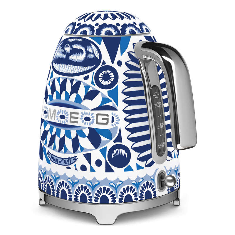 Smeg 1.7 L Kettle Dolce & Gabbana Blu Mediterraneo KLF03DGBEU