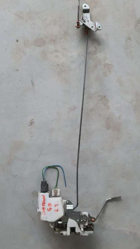 2016 Datsun Go Door Lock
