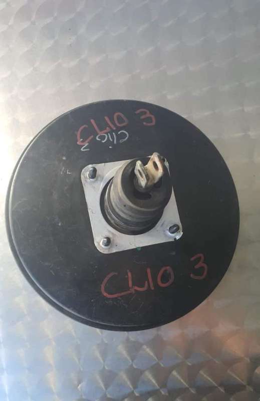 Renault Clio 3 Brake Booster