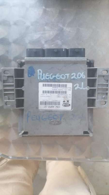 Peugeot 206 2l ecu