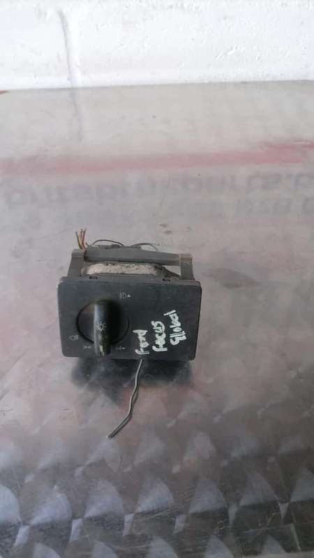 Ford Focus Headlight Switch
