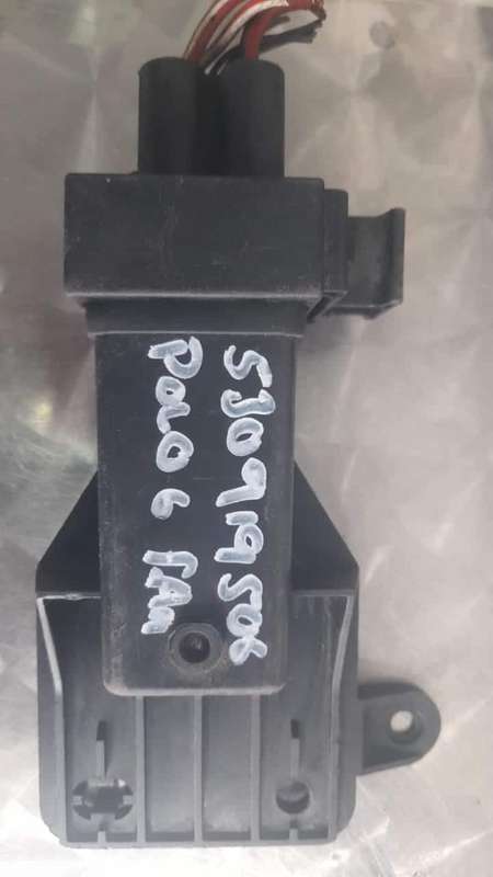 VW Polo 6 Radiator Fan Module 530919506