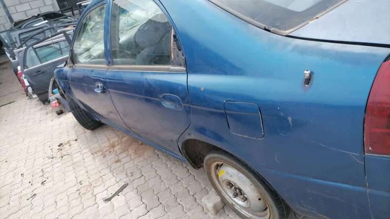 Kia Shuma Stripping For Parts