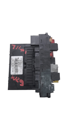 Mercedes C200 C220 W203 front fuse box SAM unit 2035452701