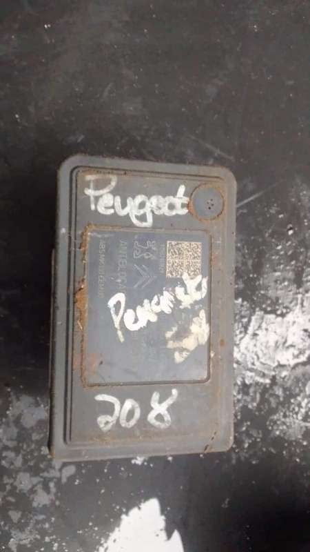 2012 Peugeot 208 Throttle Body - Used