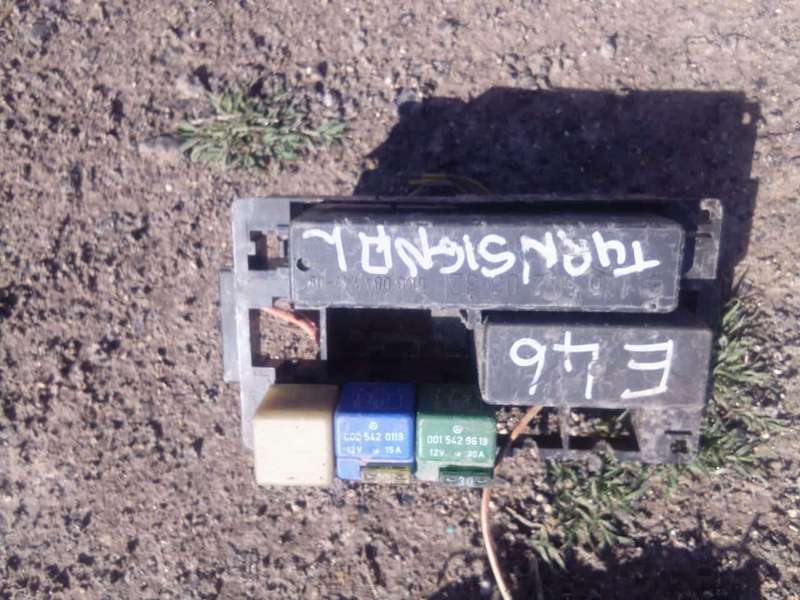 BMW E46 Fuse Box - Used
