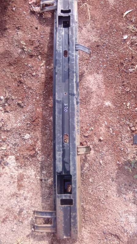 2016 Hyundai I20 Front Bumper Stiffener - Used