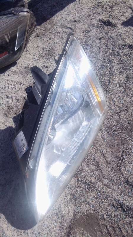 2006 Ford Focus Left Headlight - Used
