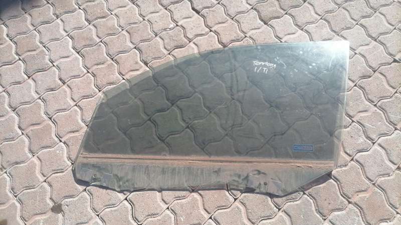 Ford Territory Left Front Door Glass