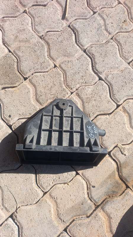 VW Golf 1 Air Filter Housing Piece