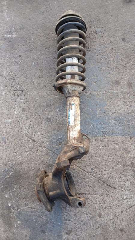 1987 Ford Bantam CVH 1.6 Front Shock & Hub