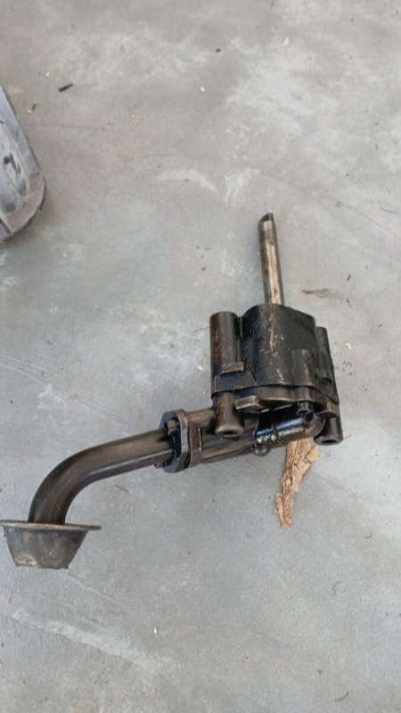 VW Golf 1 1800 Oil pump