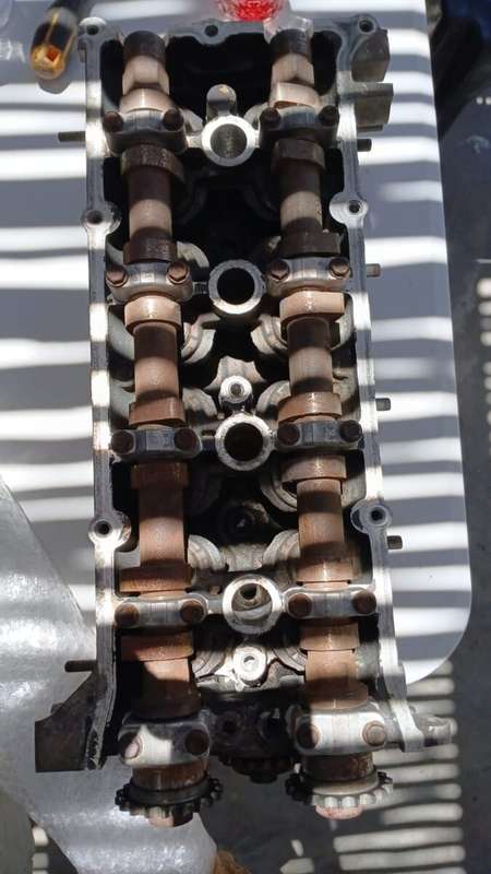 Nissan Hardbody KA24 Cylinder Head