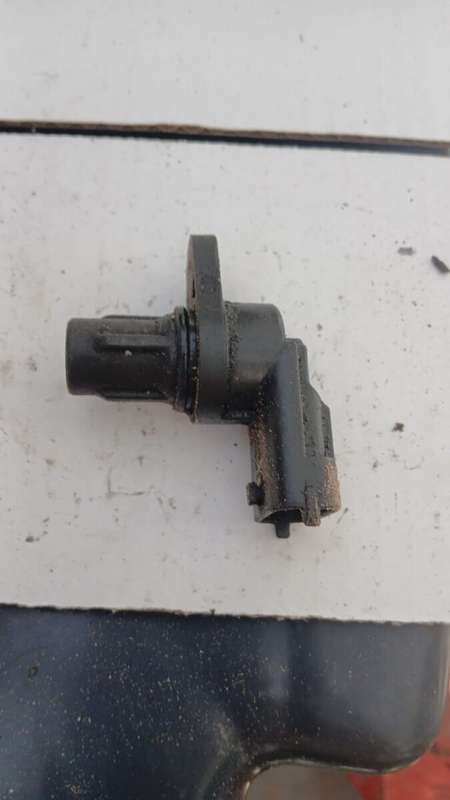 Opel Astra J 1.6 T A16LET 10-16 Camshaft Sensor 0232103067
